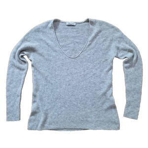 Madewell Grey Merino extra fine V-Neck Alpaca Sweater Size Medium A001814